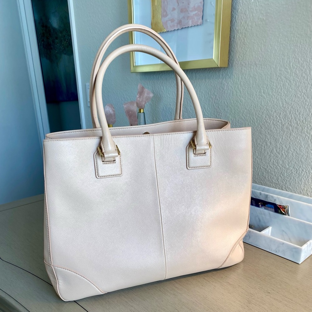 Tory Burch Robinson East to West Tote - Picture 3 of 11